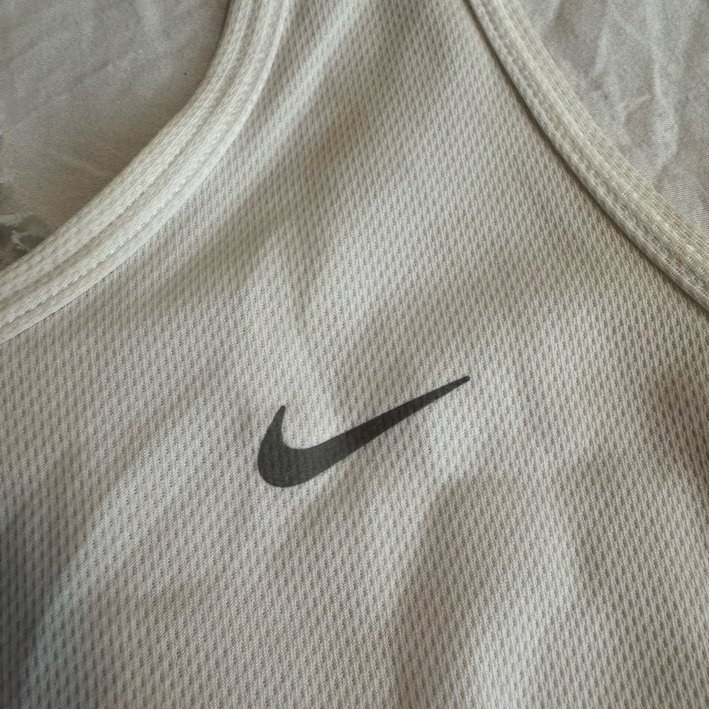 ✨NIKE DRI-FIT - Picture 3 of 6